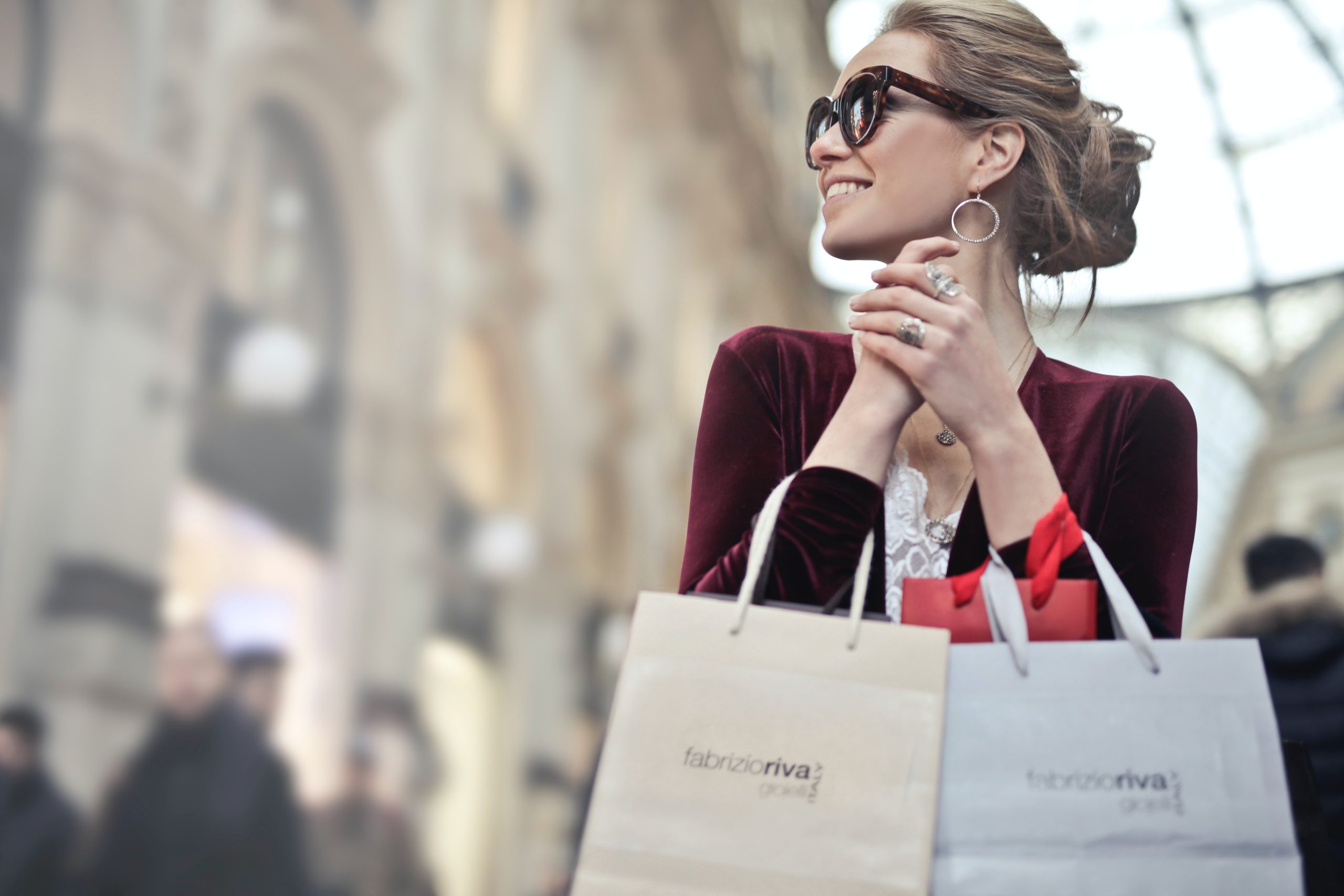 Addicted to Shopping: Here’s How to Control Overspending Habits